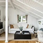 別荘 Kalmar House With Fine Aesthetics And Real Vibe